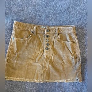 Chestnut corduroy skirt with buttons